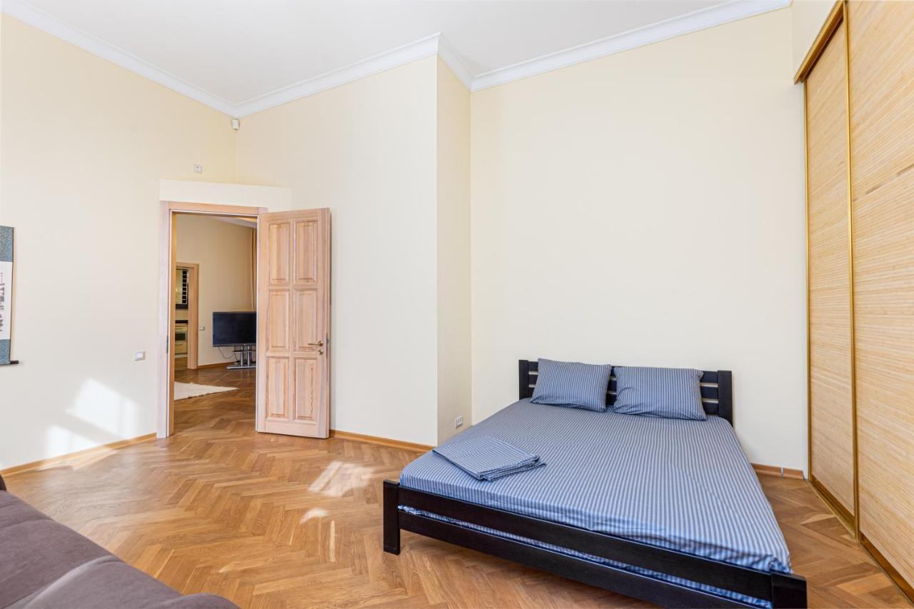 Grecheskaya Street Art Apartment オデッサ エクステリア 写真