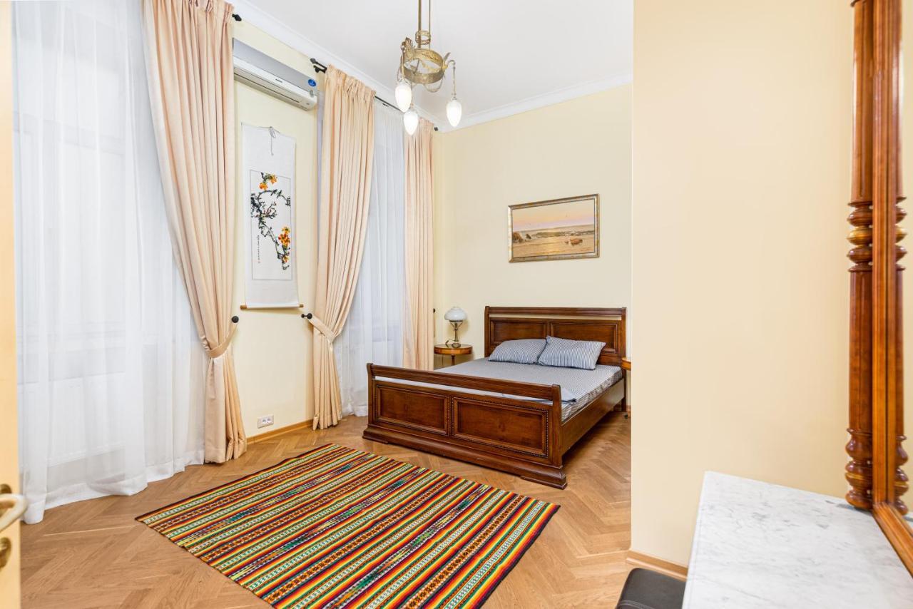 Grecheskaya Street Art Apartment オデッサ エクステリア 写真