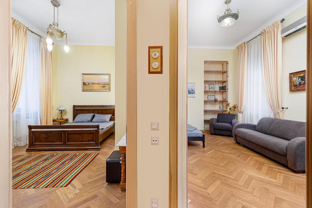 Grecheskaya Street Art Apartment オデッサ エクステリア 写真